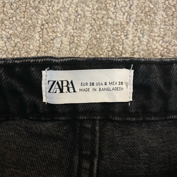 Zara charcoal jean shorts - Picture 3 of 3